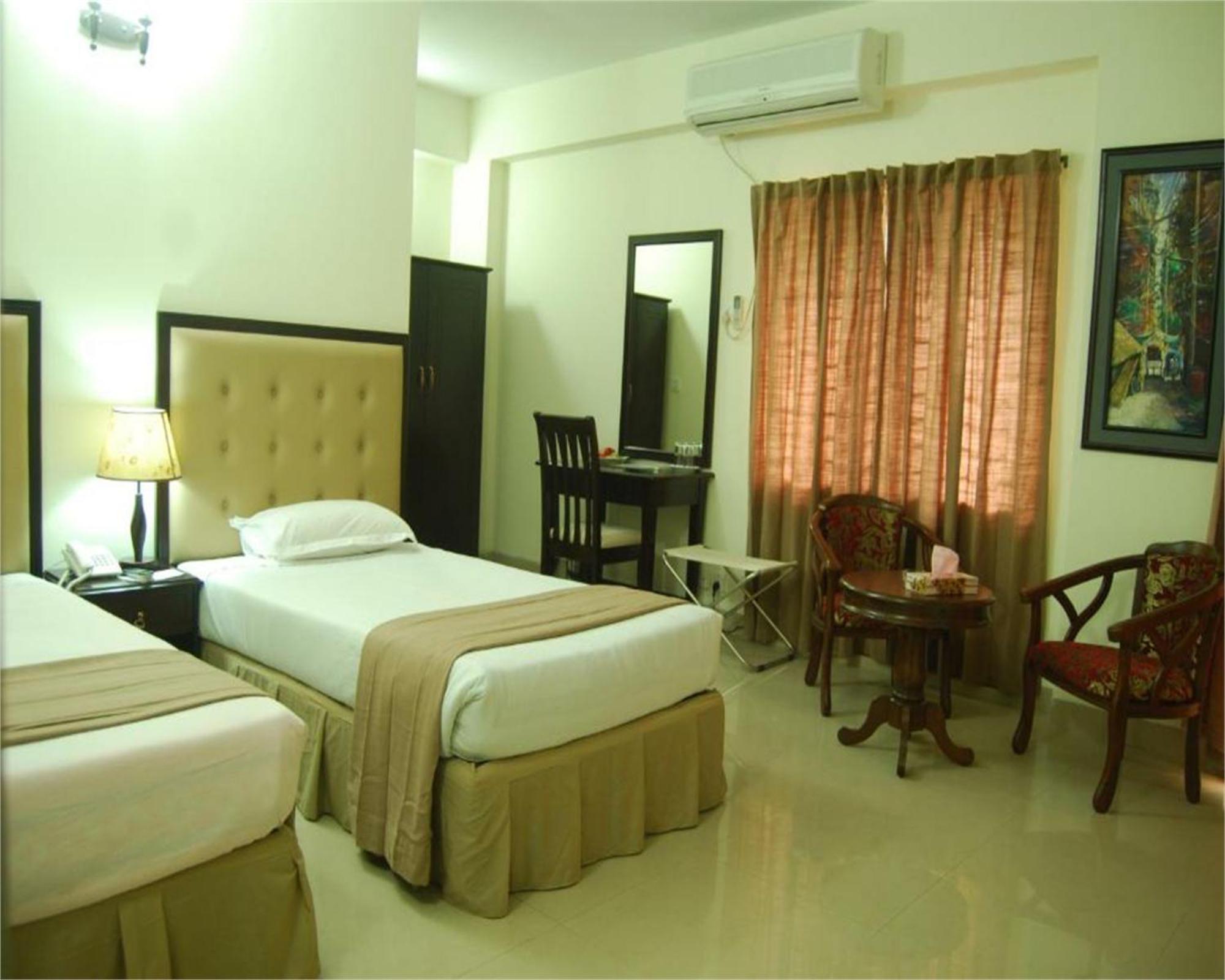 Ambassador Residency Hotel Chittagong Exterior photo